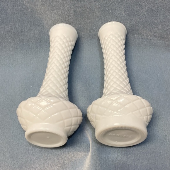 Vintage RANDALL White Milk Glass Bud Vase Diamond Embossed Bud Vases 9" (2) - Picture 7 of 13